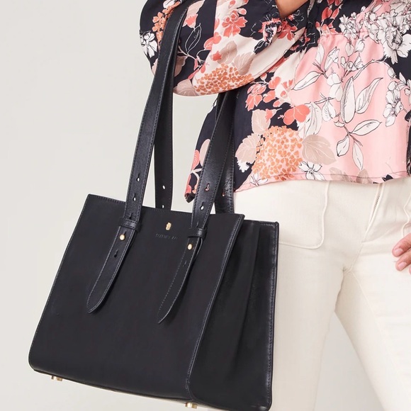 Spartina 449 Black Siren Leather Handbag - Picture 2 of 6